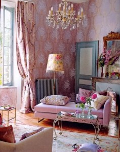 salon romantyczny z przewagą różu